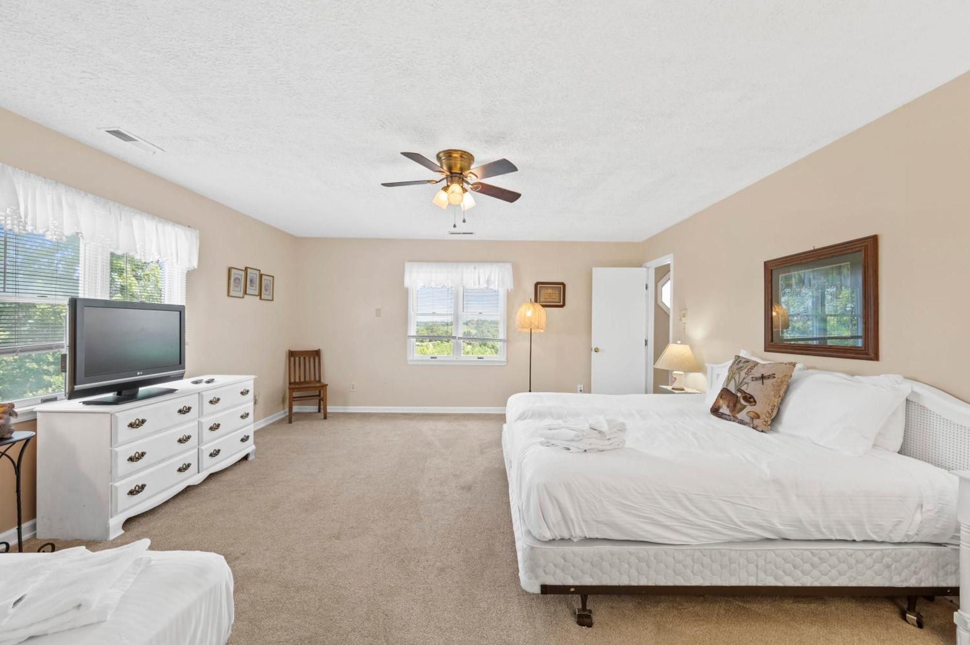 Big Family Lodge Near Ark Sleeps 16 Williamstown Extérieur photo